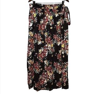 🔥SIMONS floral maxi skirt 💞